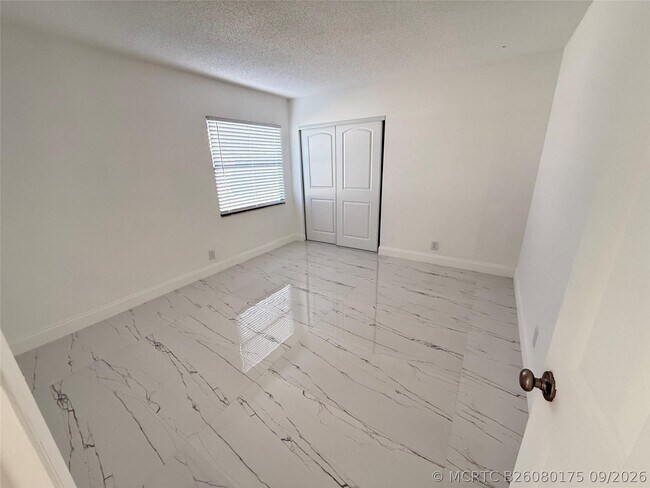 7400 SW 11th Ct