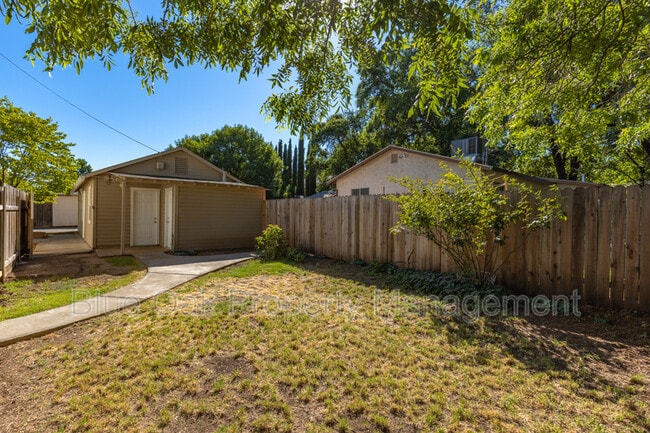 Photo - 1507 W 5th St