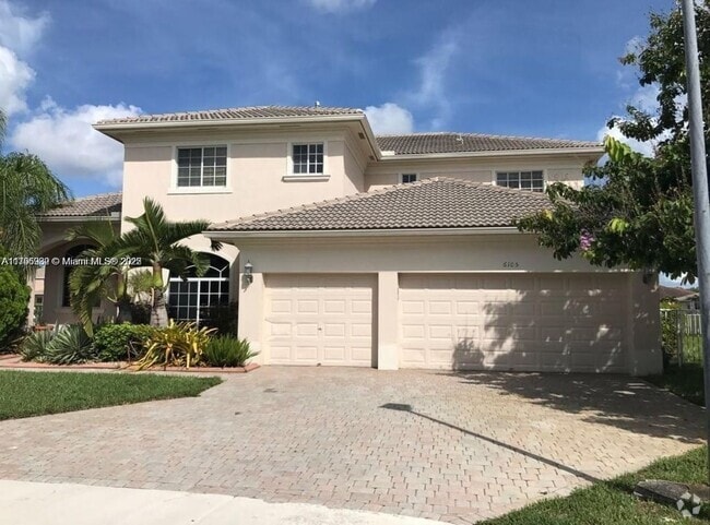 Building Photo - 6105 SW 192nd Ave Rental
