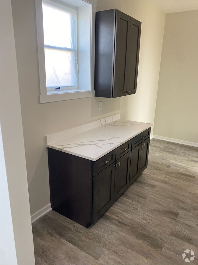 Building Photo - 1313 25th Ave Unit 1 Rental