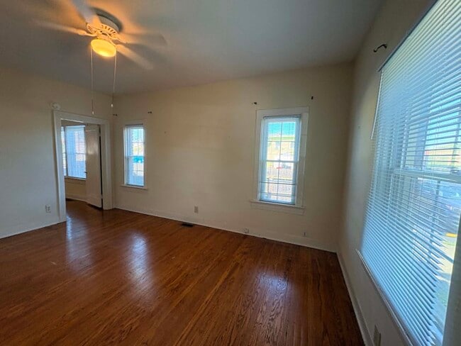 Photo - 310 Wendover Ave