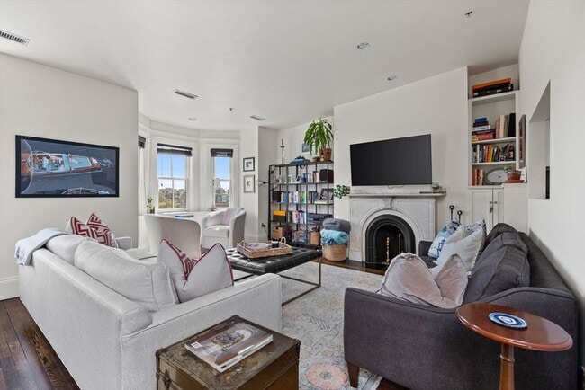 Building Photo - 433 Columbus Ave Unit 4