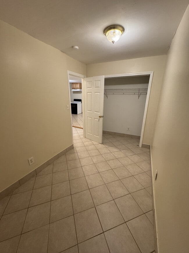 184 Lancaster Brook Rd