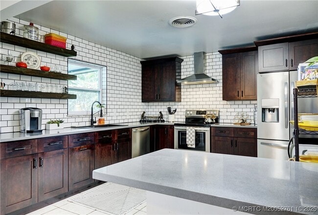 Photo - 905 SE Flamingo Ave