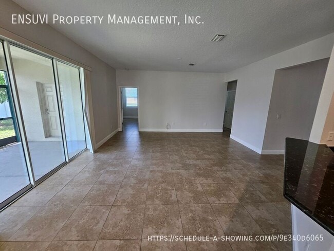 Photo - 3825 Milflores Dr
