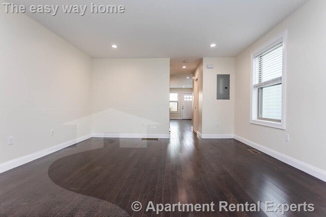 Photo - 478 Fulton St