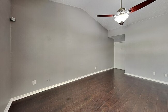 Photo - 8550 Fair Oaks Crossing