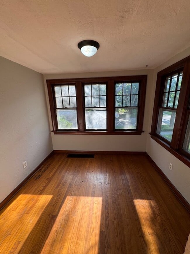 Photo - 3008 Hoagland Ave Unit 3008