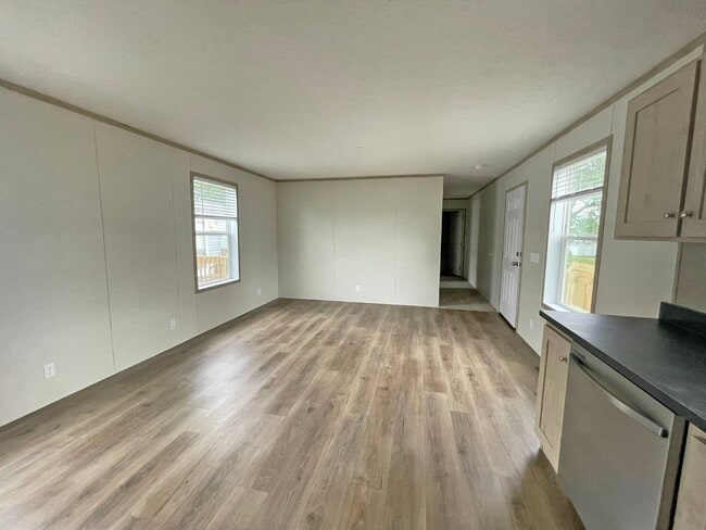 Photo - 781 W Walcott Rd