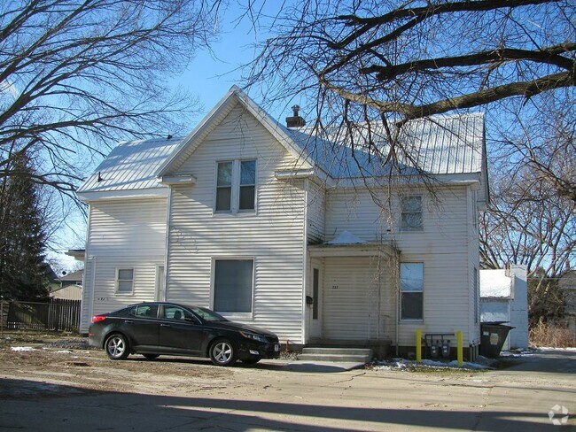 Building Photo - 222 Hammond Ave Unit 222.5 Rental