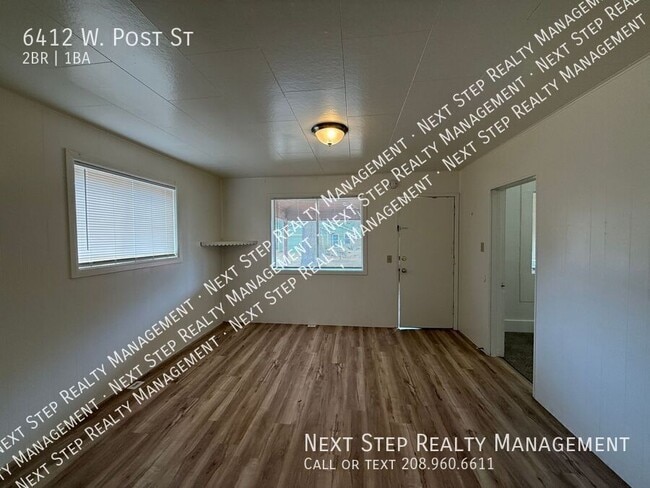 Photo - 6412 Post St