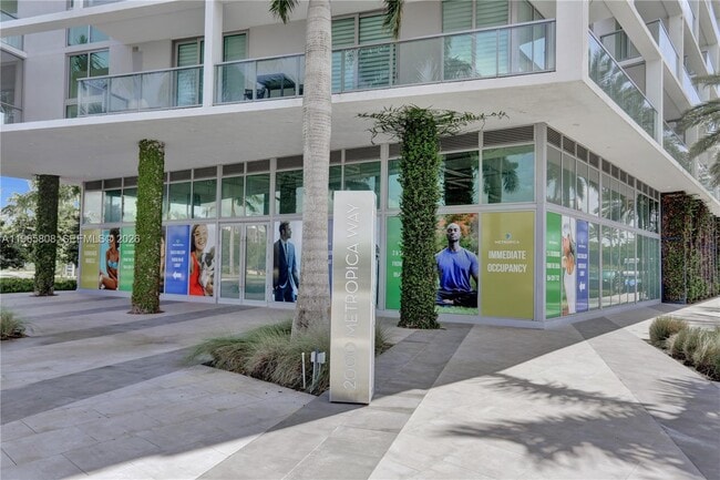 Photo - 2000 Metropica Wy Unit 2110