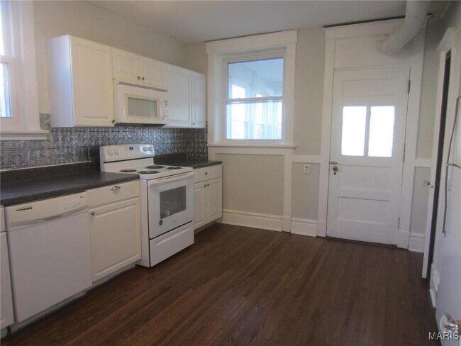 Photo - 1018 Claytonia Terrace