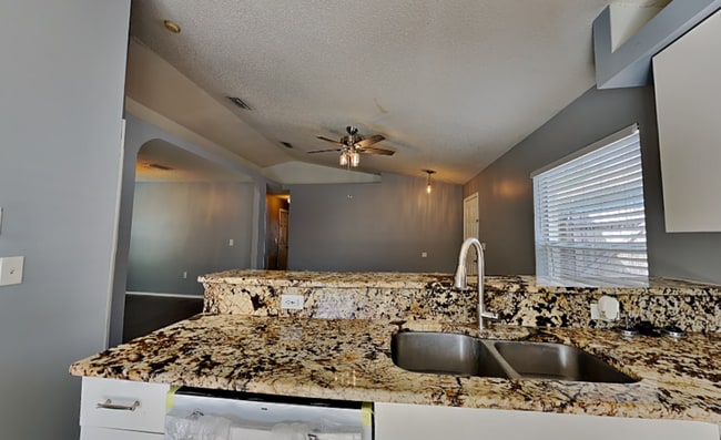 Photo - 1118 Vista Palma Way