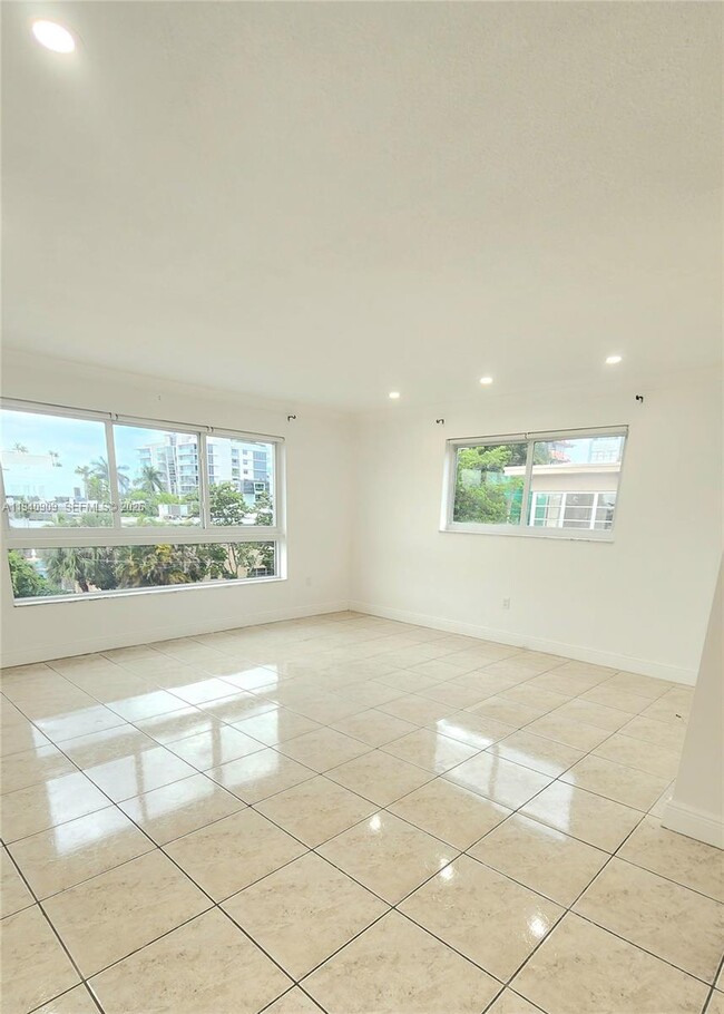 Photo - 1020 94th St Unit 301