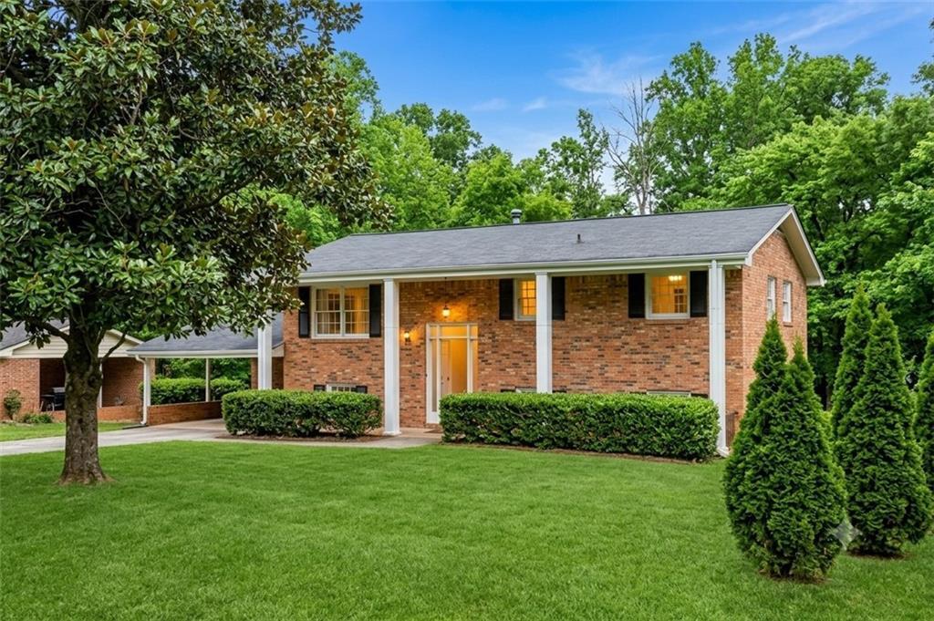 Photo - 3182 Cherry Valley Dr SE