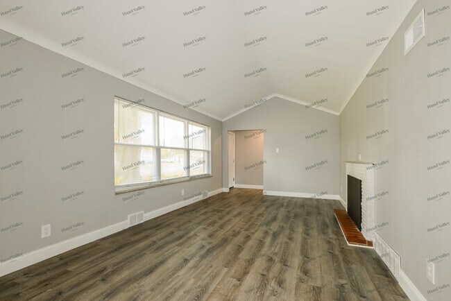 Photo - 1415 Washington St