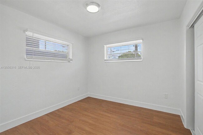Photo - 3170 SW 16th St Unit 10