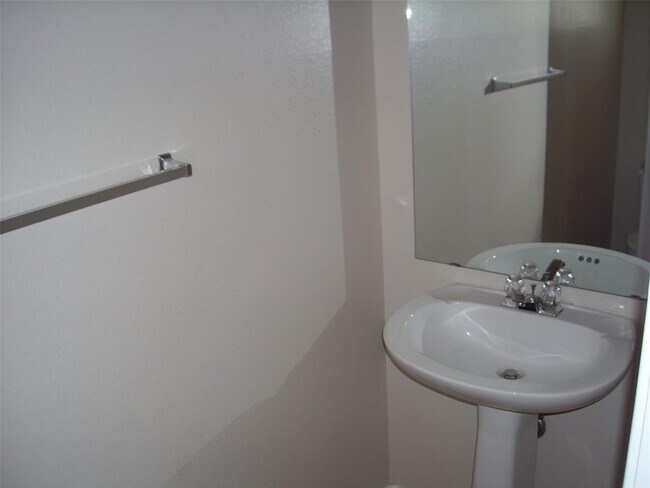 Photo - 2849 Southampton Way