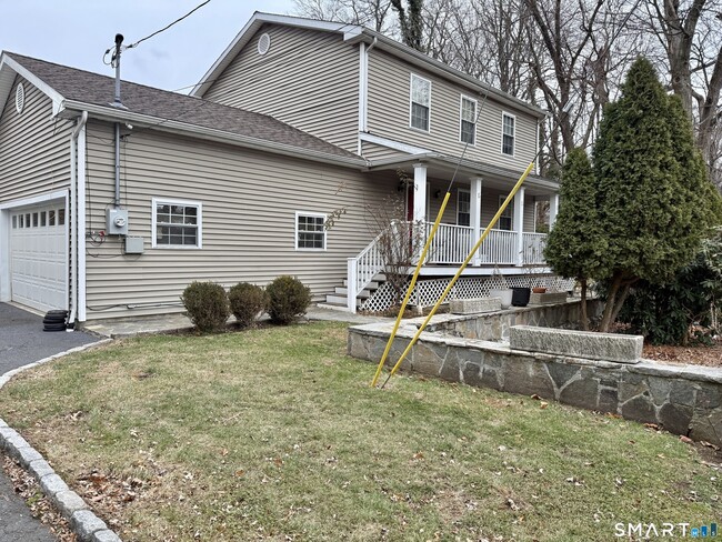 70 Renwick Pl