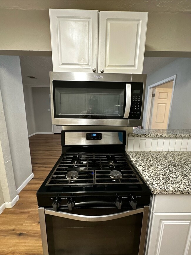 Photo - 7339 Eisenhower Rd