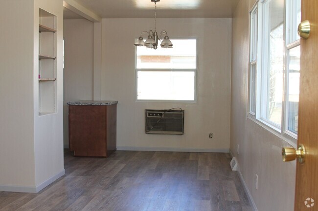 Building Photo - 3309 E Edgemere Dr Unit 1 Rental