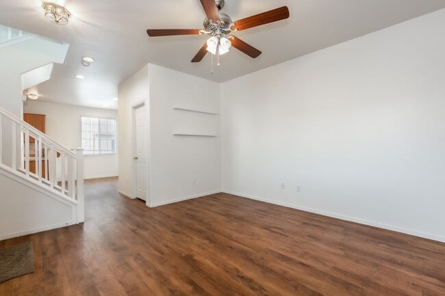 Building Photo - CHARMING TWO-STORY HOME IN LONE MOUNTAIN