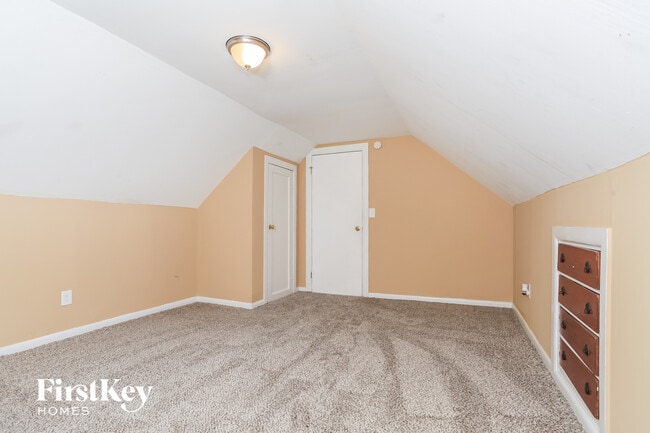 714 Ivyhill Dr