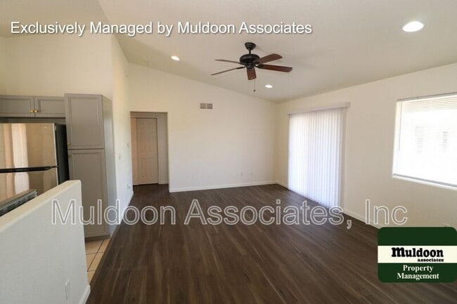 Photo - 1661 W Siesta Dr
