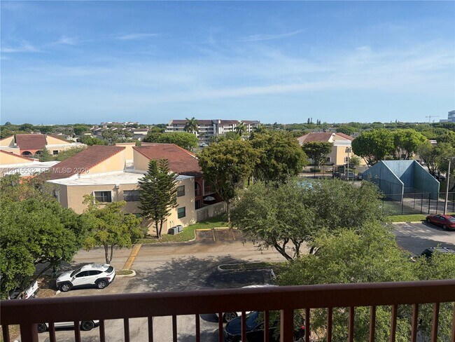 Photo - 10253 NW 9th St Cir Unit 502-6
