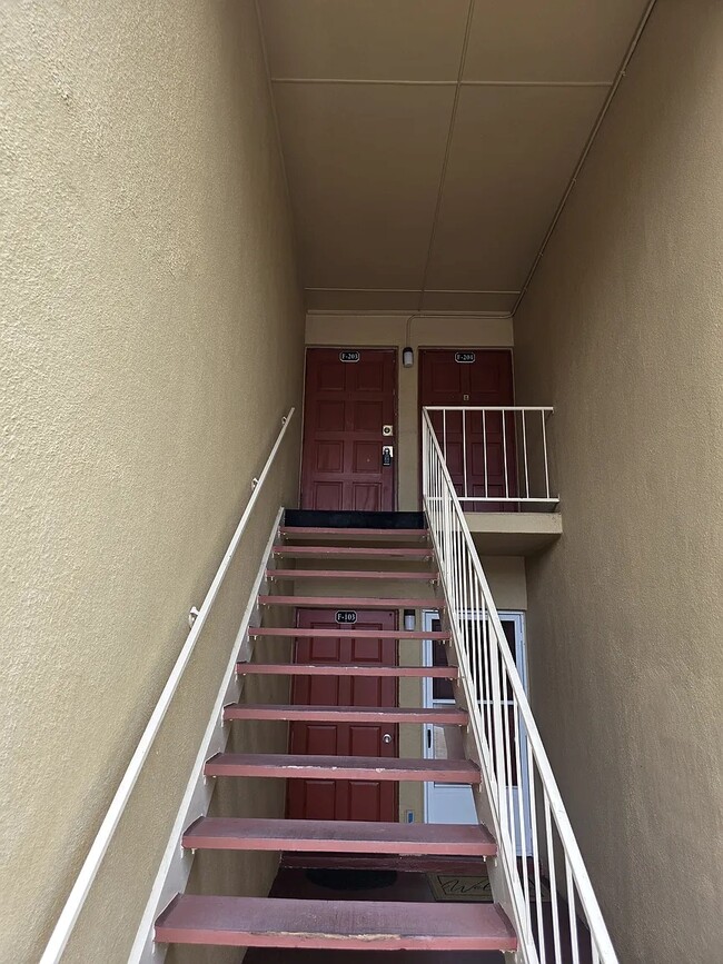 Photo - 1000 Lake of the Woods Blvd