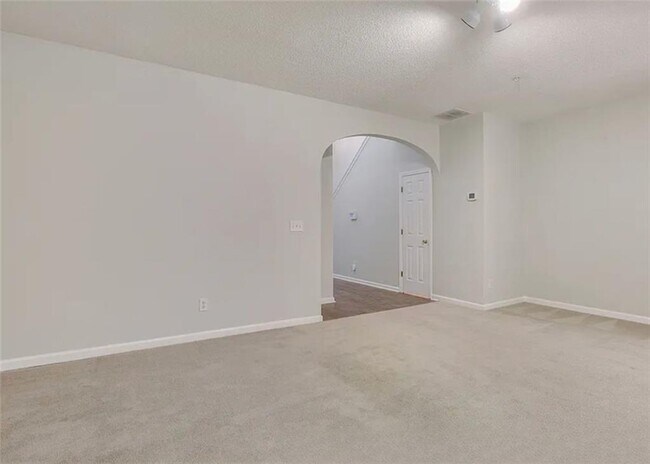 Photo - 924 Magnolia Leaf Dr