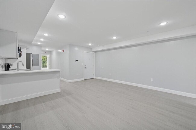 Photo - 2405 Ridge Ave Unit 2