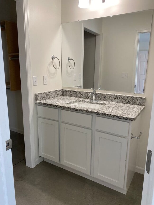 Photo - 1514 N Madison Ave