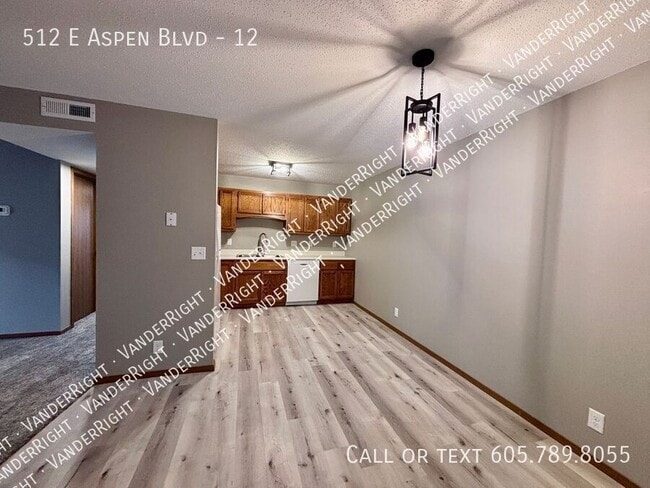 Photo - 512 E Aspen Blvd Unidad 12