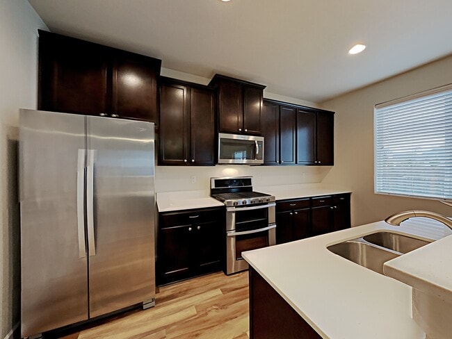 Photo - 9011 NE 165th Ave