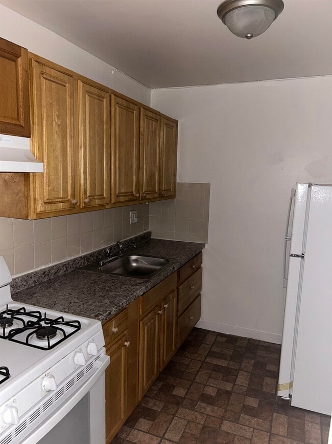 Photo - 708 JFK Blvd E Unit Apt B3