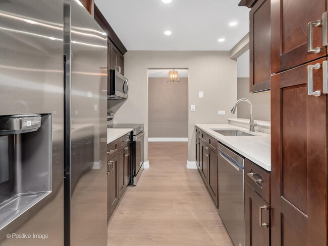 Photo - 907 Curtiss St Unit 104