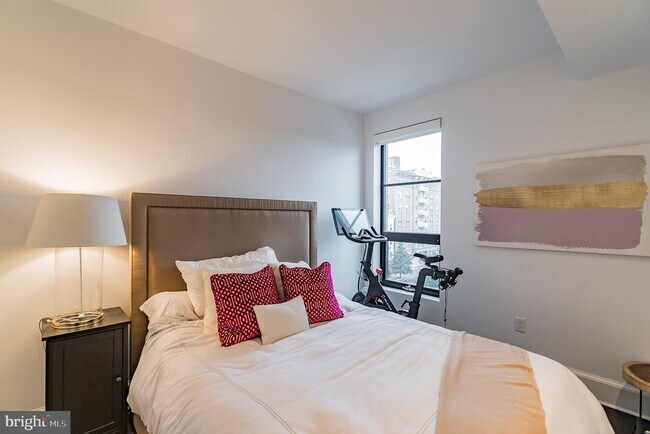 Photo - 1011 M St NW Unit 509