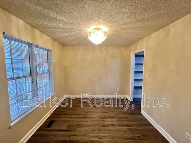 Photo - 1401 E Lenoir St