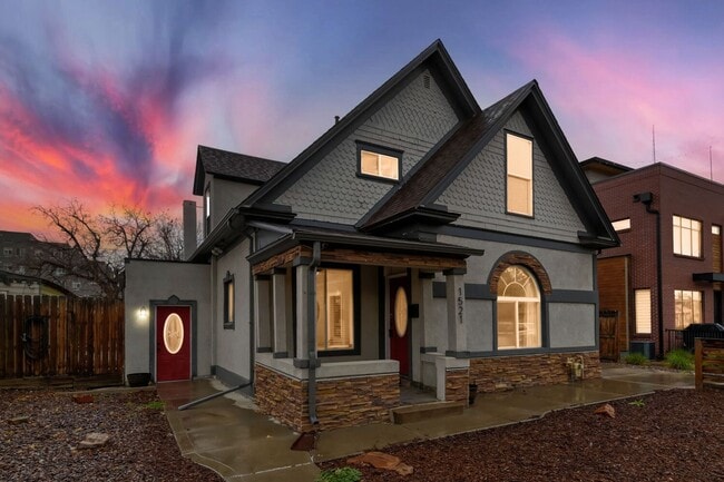 Building Photo - Updated Historic 5BR Near Downtown Denver & Light Rail! June Move-in Special!