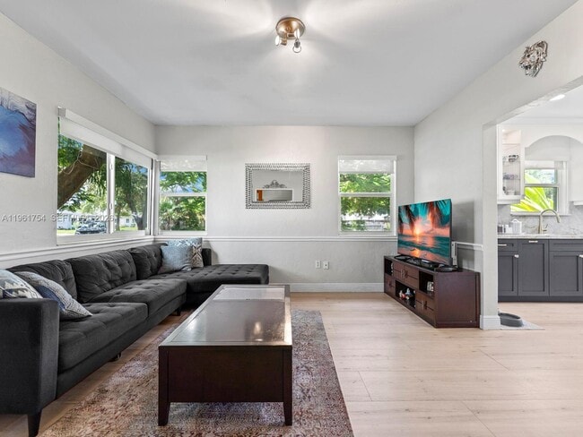 Photo - 201 Flagler Dr