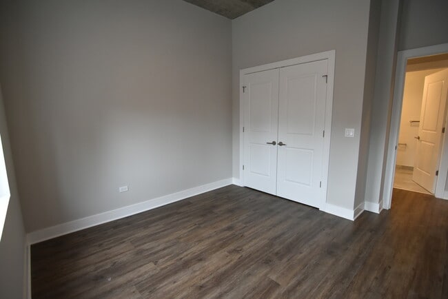 Photo - 3833 N Broadway Unit 313