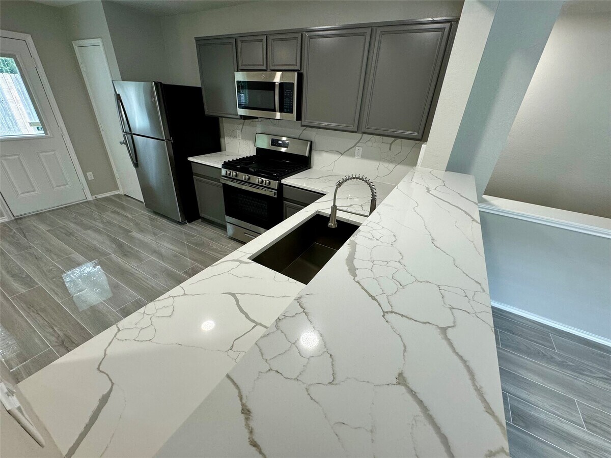 Photo - 18210 Valebluff Ln