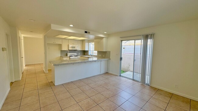 4321-23 W. 166TH ST.