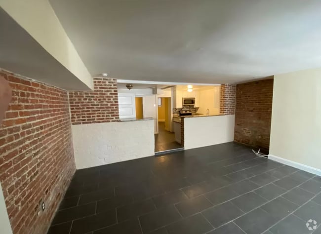 Building Photo - 1753 Euclid St NW Rental