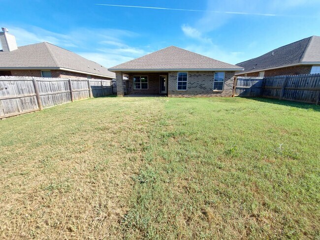 Photo - 168 Harold Murphy Dr