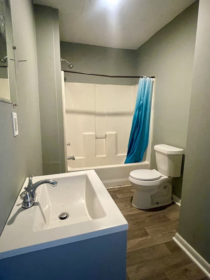 Photo - 1901 E 28th St