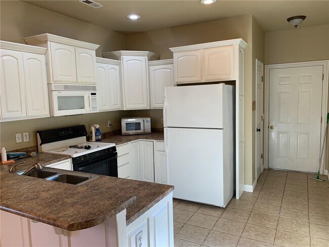 Photo - 6453 Tall Oaks Loop S