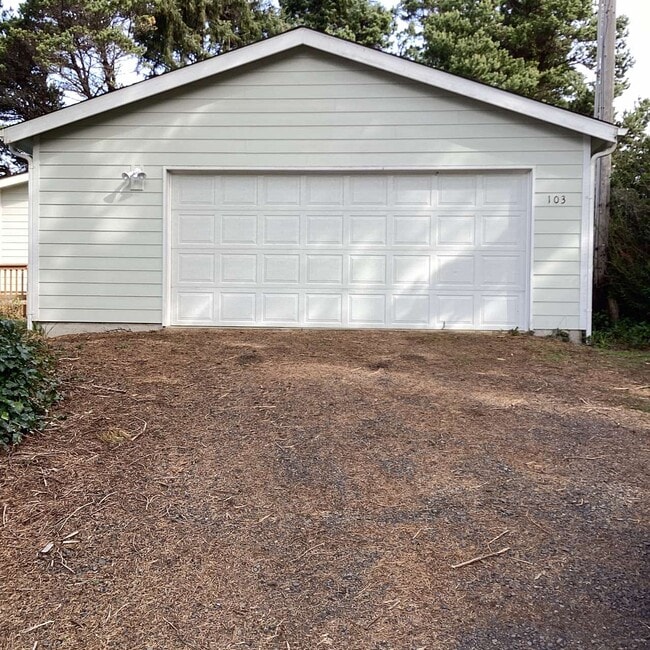 Photo - 103 SE 145th Dr